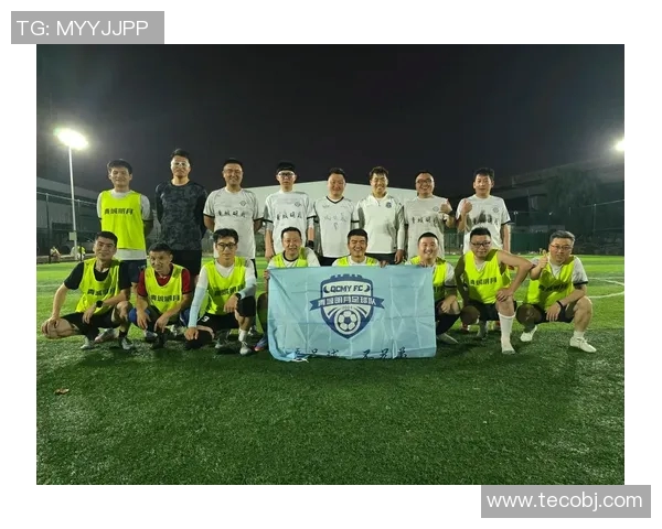 足球明星如何在圣诞节欢庆与家人团聚分享快乐与温暖的独特方式