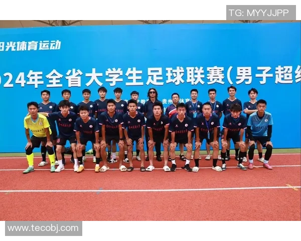 广州足球明星盘点：那些在绿茵场上闪耀的名字与故事