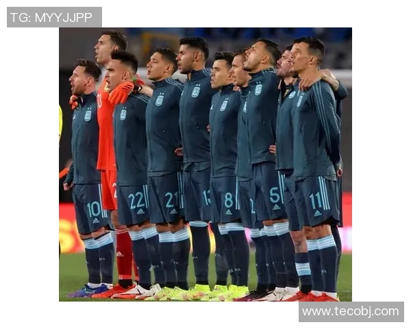 搞笑足球明星马内的幽默瞬间与场上风采的完美结合 搞笑足球明星马内的幽默瞬间与场上风采的完美结合