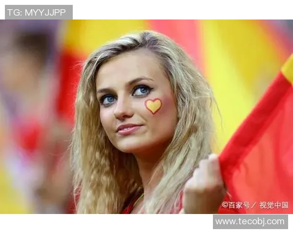 时尚与运动完美结合足球明星女款服装推荐指南