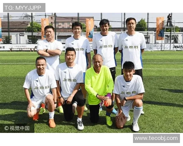 足球明星巅峰时刻精彩回顾让你重温绿茵场上的辉煌瞬间 足球明星巅峰时刻精彩回顾让你重温绿茵场上的辉煌瞬间